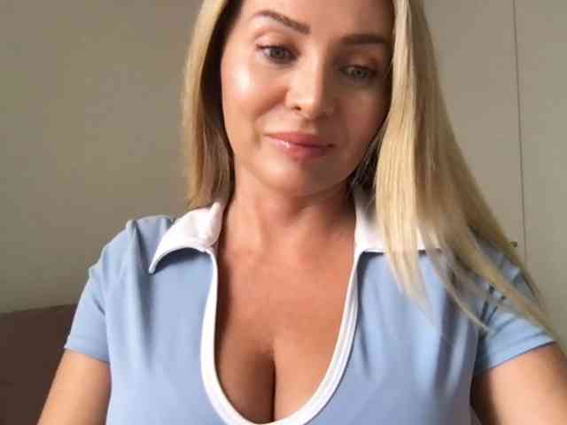 chloebelle webcam