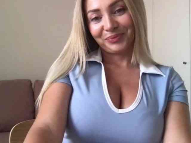 chloebelle webcam