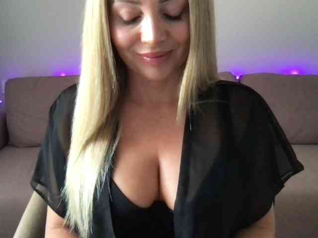 chloebelle webcam