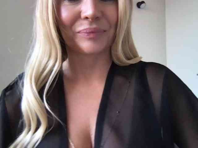 chloebelle webcam