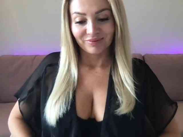 chloebelle webcam