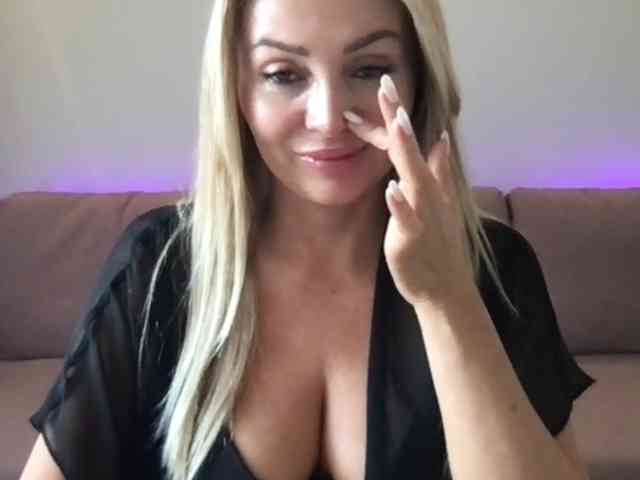 chloebelle