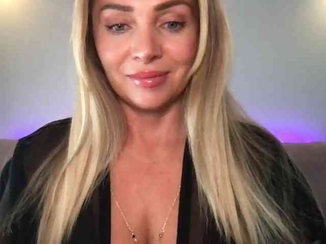 chloebelle webcam