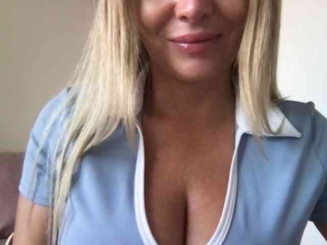 chloebelle webcam