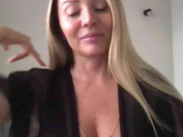 chloebelle webcam