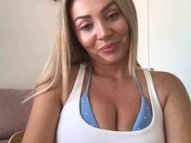 chloebelle webcam