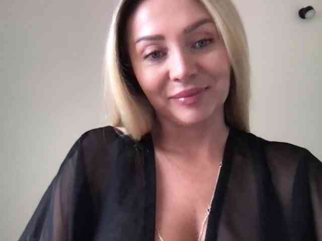 chloebelle webcam