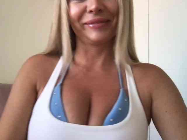 chloebelle webcam