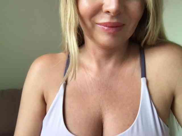 chloebelle webcam