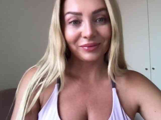 chloebelle webcam