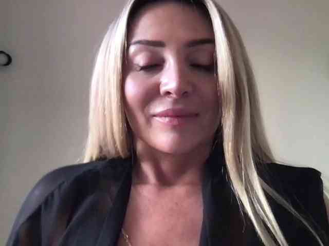 chloebelle webcam