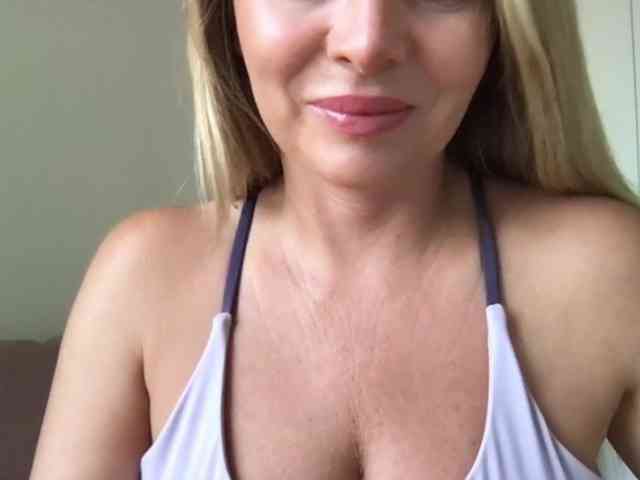 chloebelle webcam