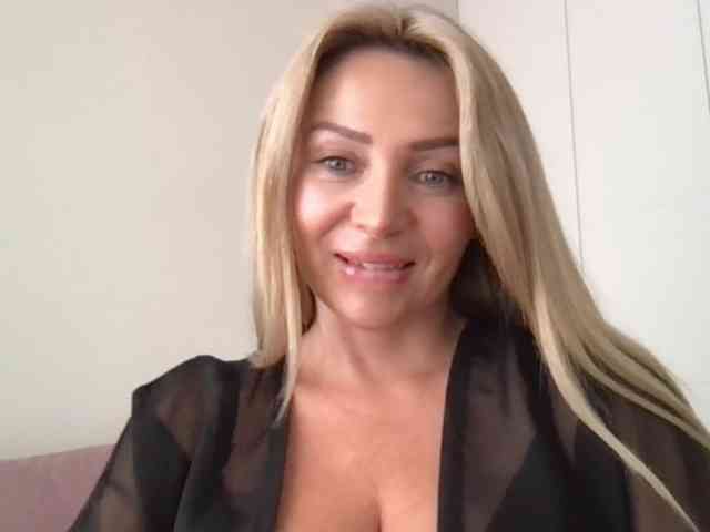 chloebelle webcam