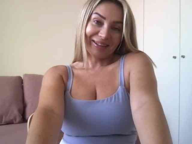 chloebelle webcam