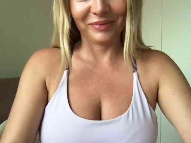 chloebelle webcam