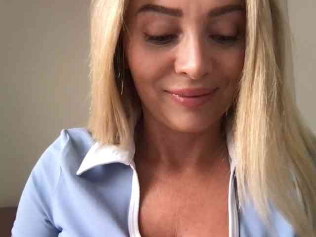 chloebelle webcam
