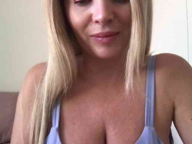 chloebelle webcam