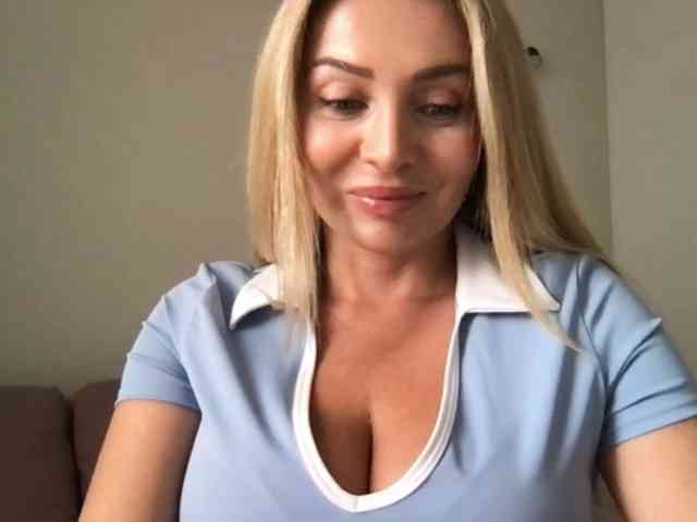 chloebelle webcam