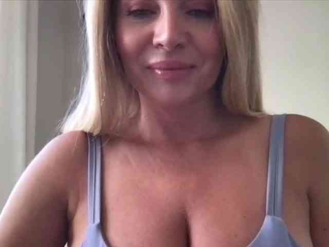 chloebelle webcam