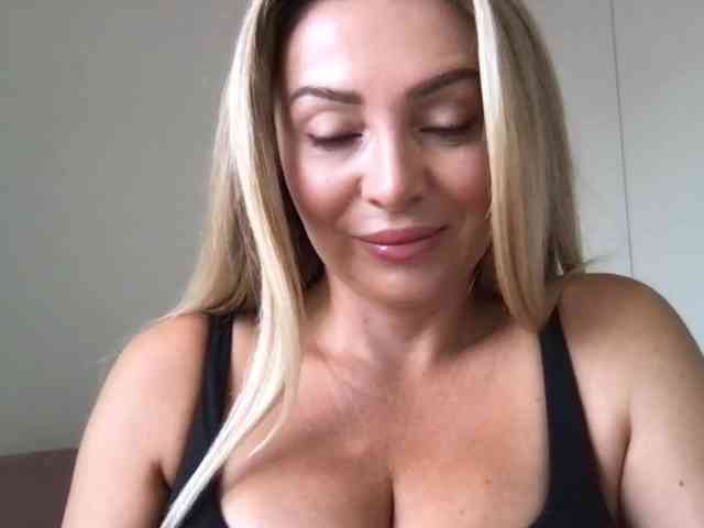chloebelle webcam