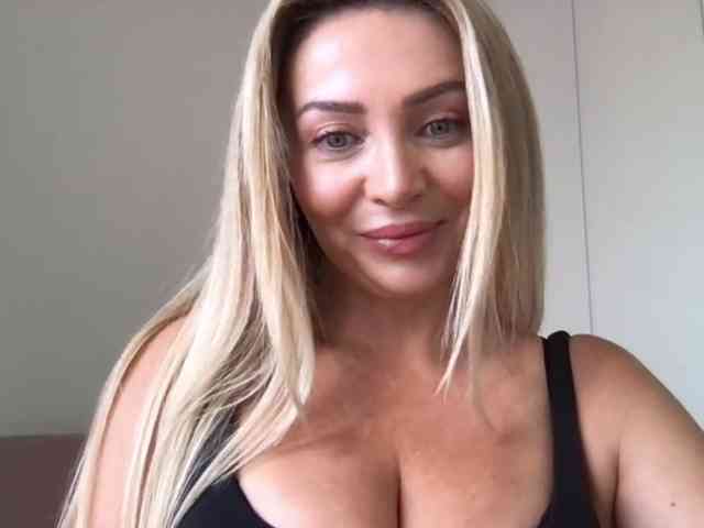 chloebelle