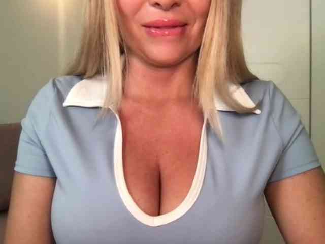 chloebelle webcam