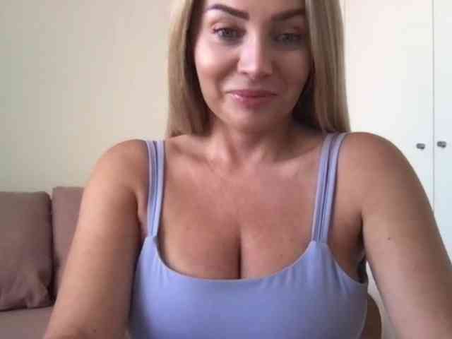 chloebelle webcam