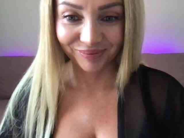 chloebelle webcam
