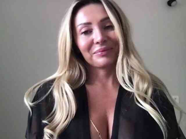 chloebelle webcam
