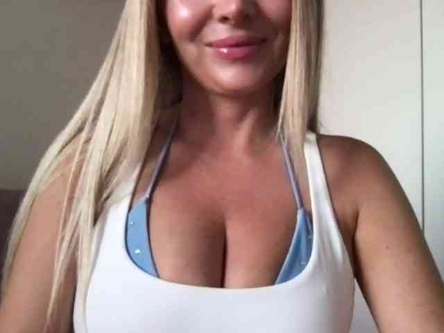 chloebelle webcam
