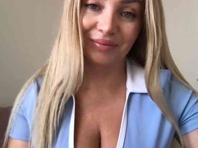 chloebelle webcam