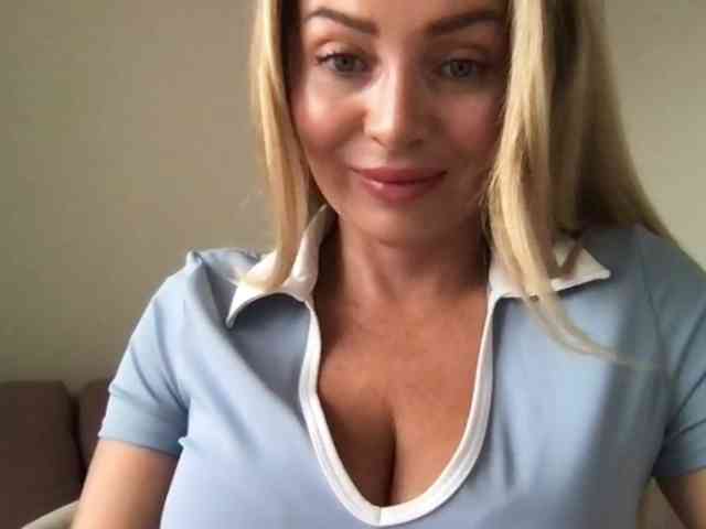 chloebelle webcam