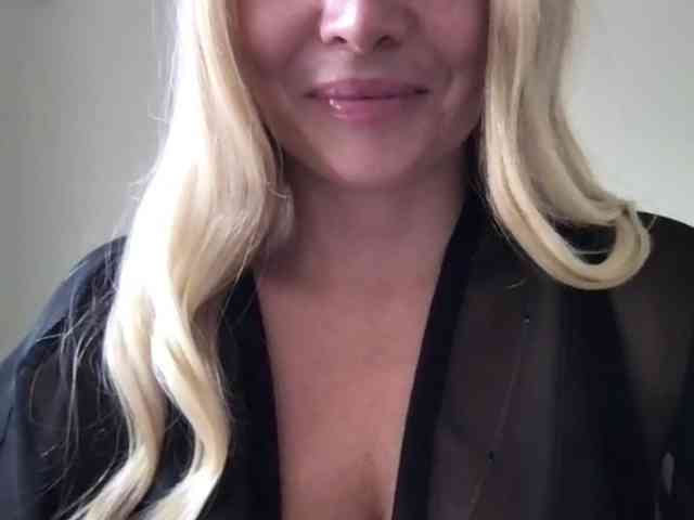 chloebelle webcam