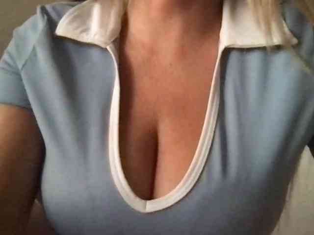 chloebelle Live Webcam on BongaCams