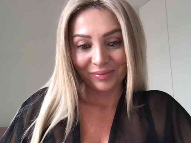 chloebelle webcam