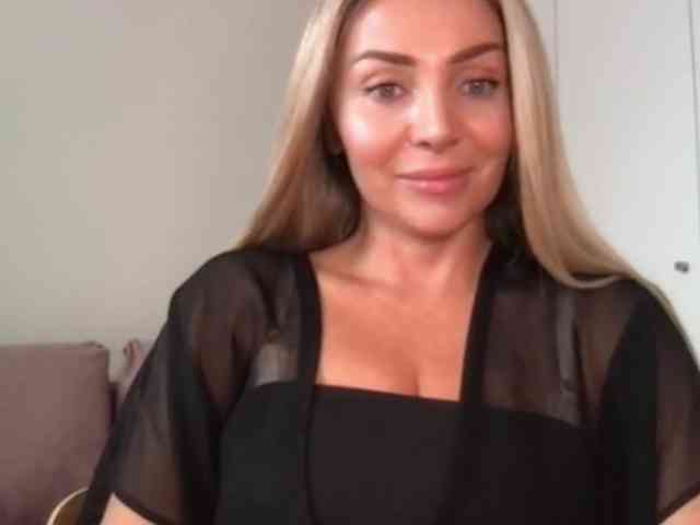 chloebelle webcam