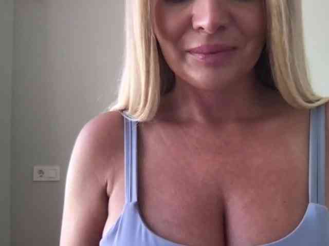 chloebelle
