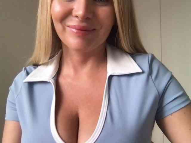 chloebelle webcam
