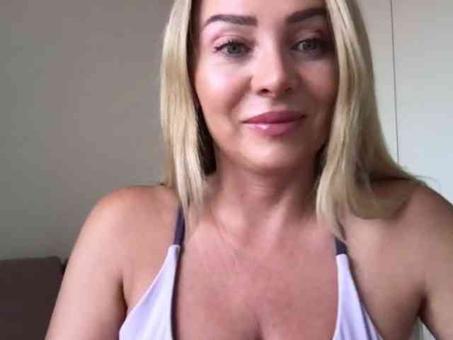 chloebelle webcam