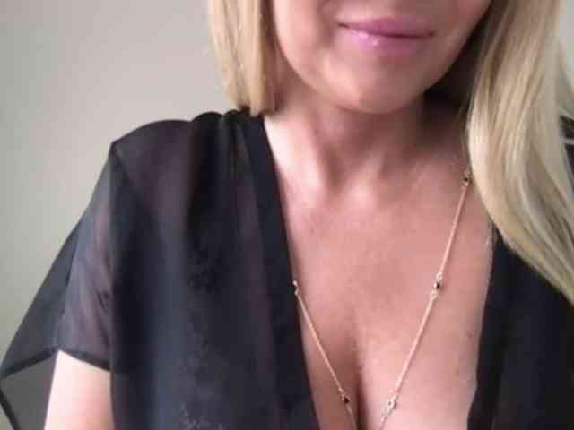 chloebelle webcam