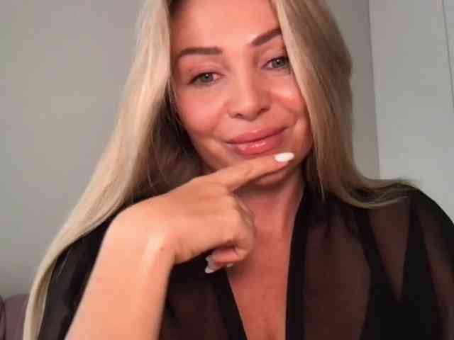 chloebelle webcam