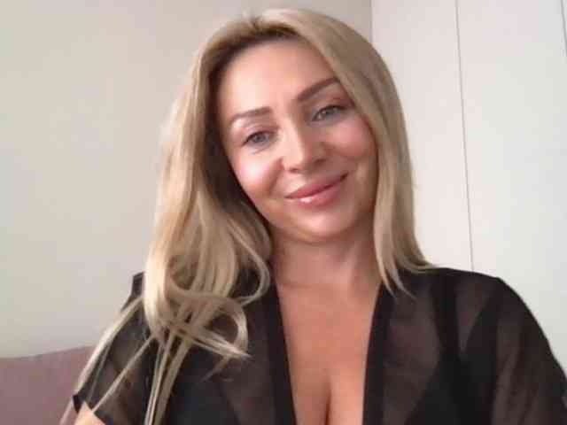 chloebelle webcam