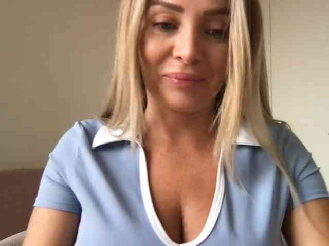 chloebelle webcam