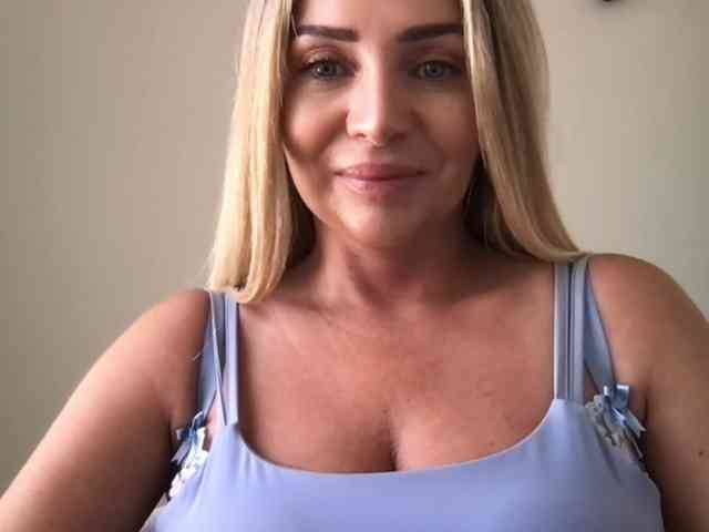 chloebelle