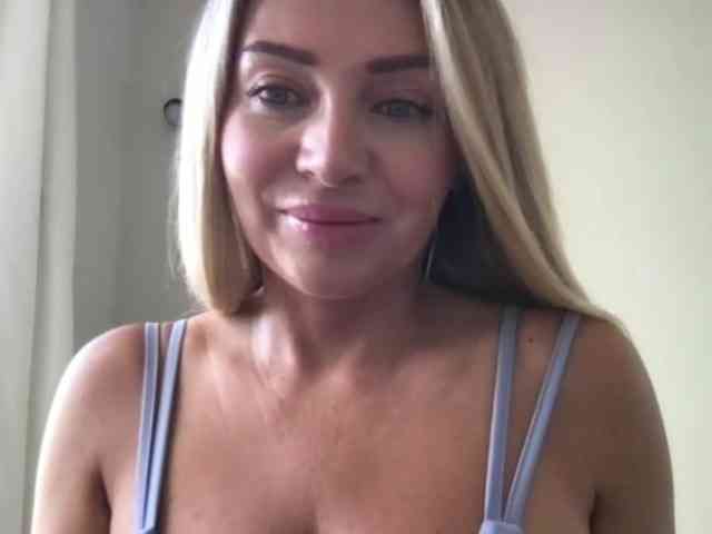 chloebelle webcam