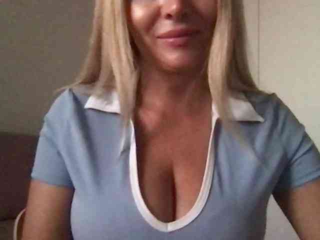 chloebelle webcam