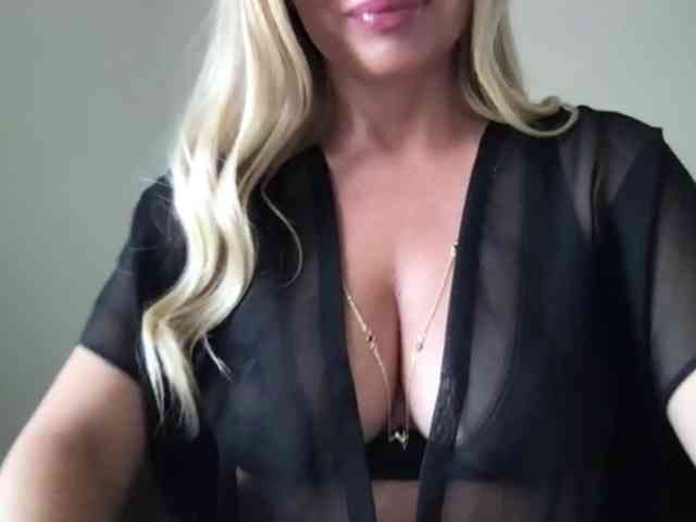 chloebelle webcam