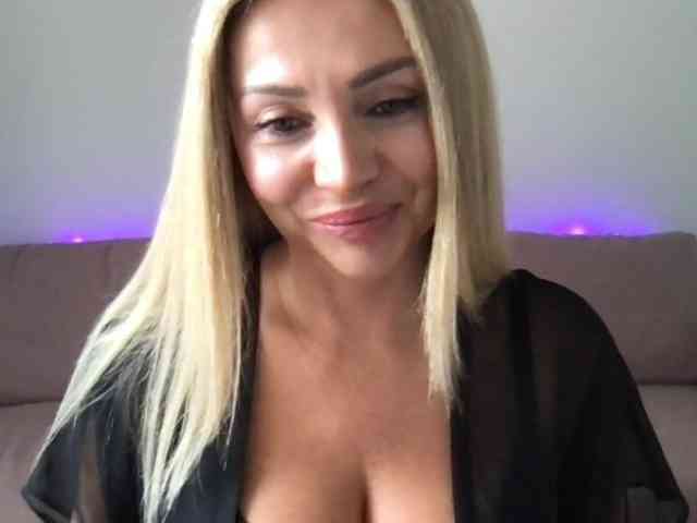 chloebelle webcam