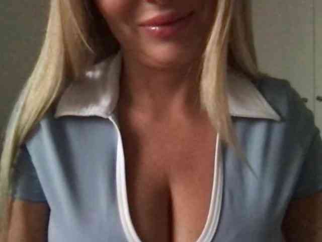 chloebelle webcam