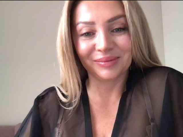 chloebelle webcam